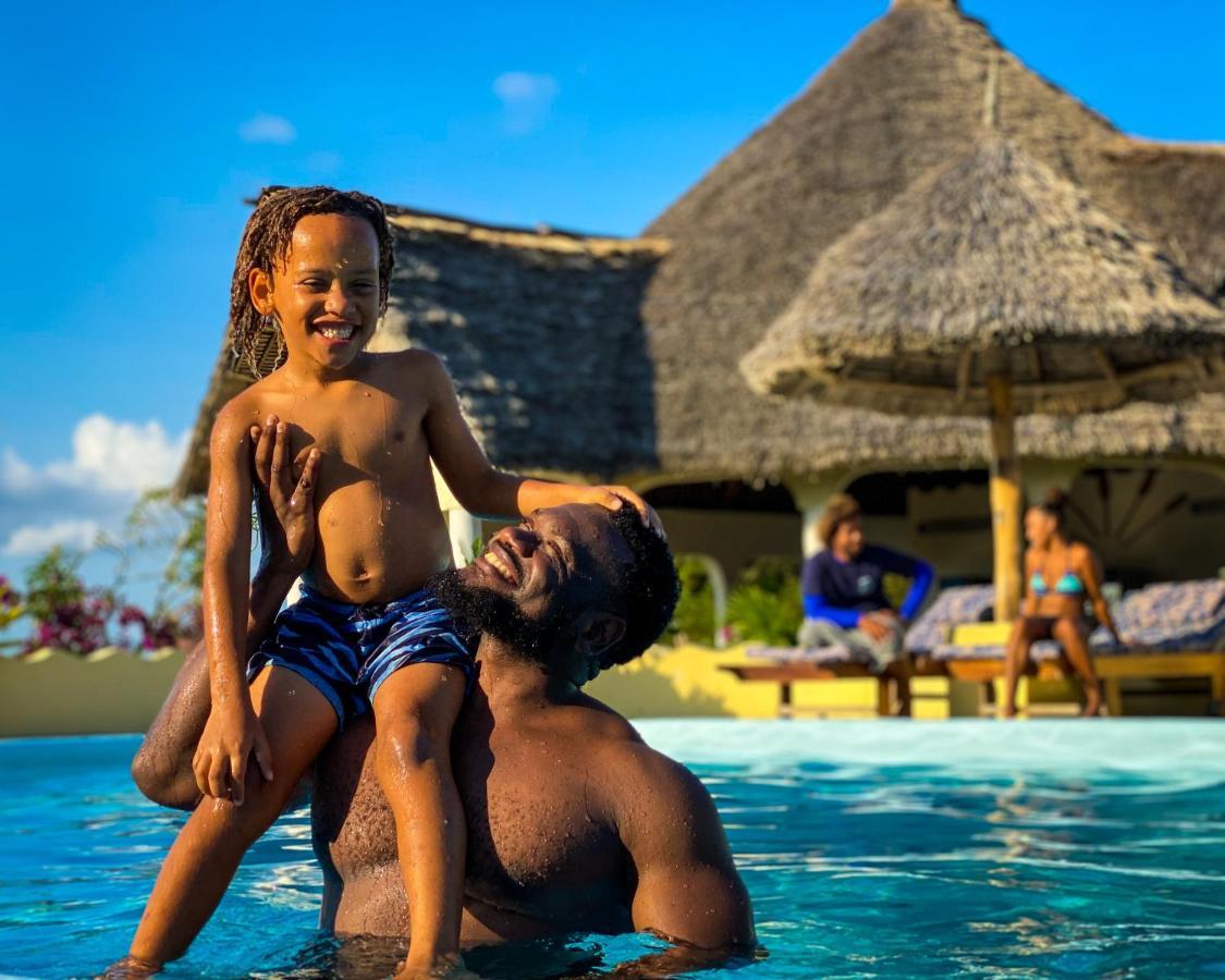 Butiama Bustani Hotel Kilindoni Bagian luar foto
