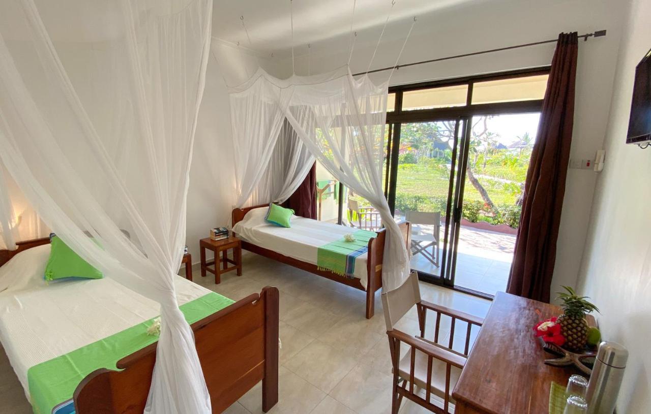 Butiama Bustani Hotel Kilindoni Bagian luar foto