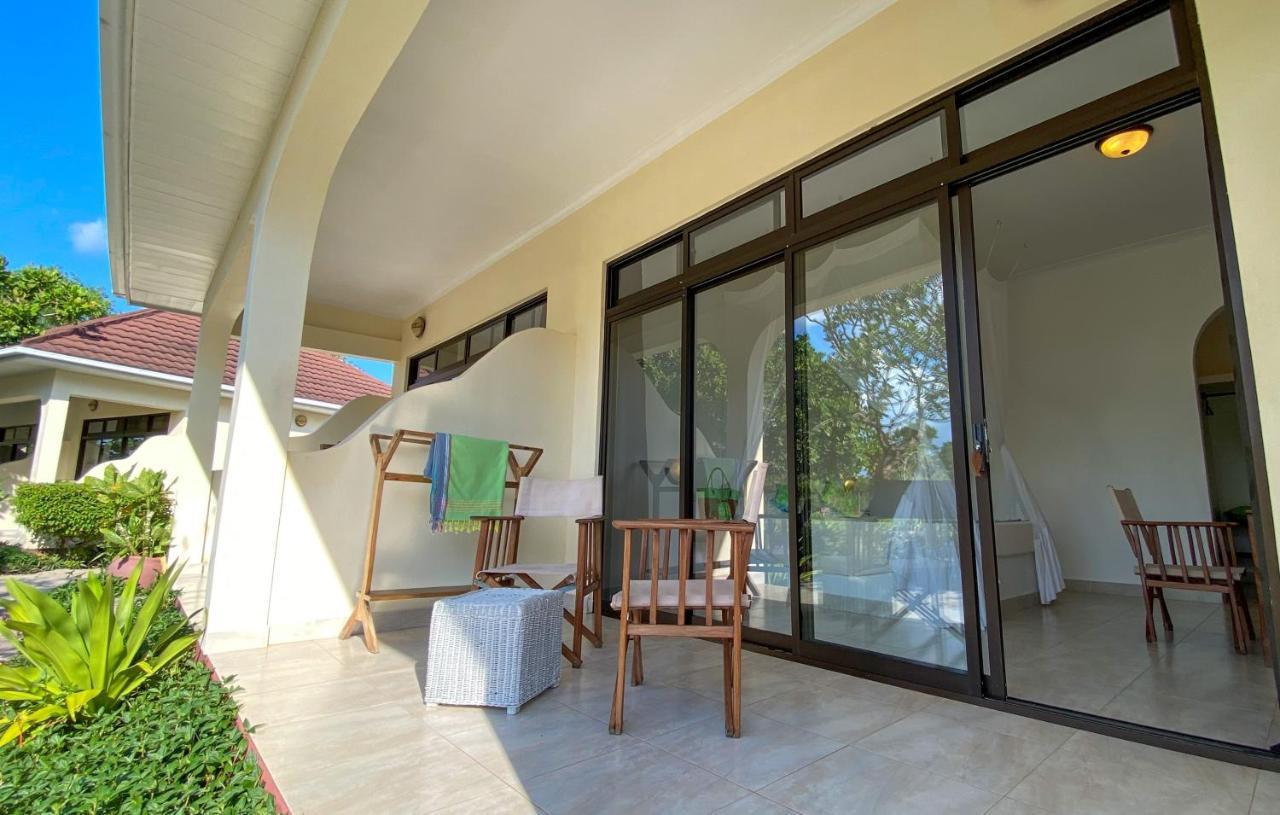 Butiama Bustani Hotel Kilindoni Bagian luar foto